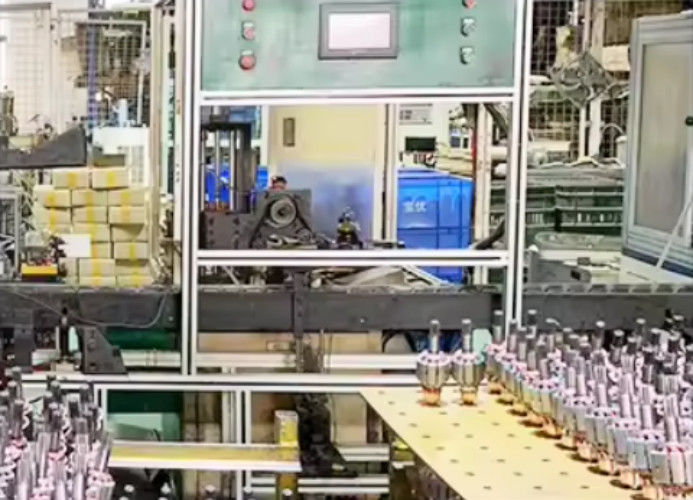 Chongqing Mona Machinery Electronic Co., Ltd. 제조업체의 생산 라인
